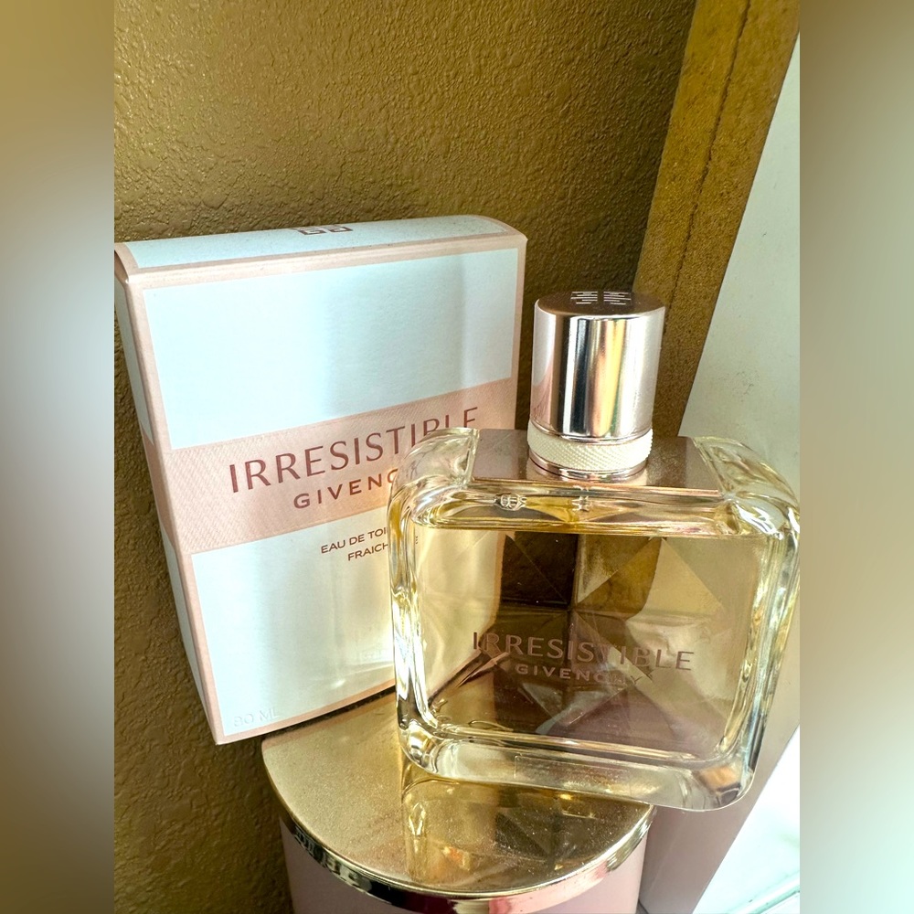 Givenchy Irresistible Eau De Toilette Fraiche